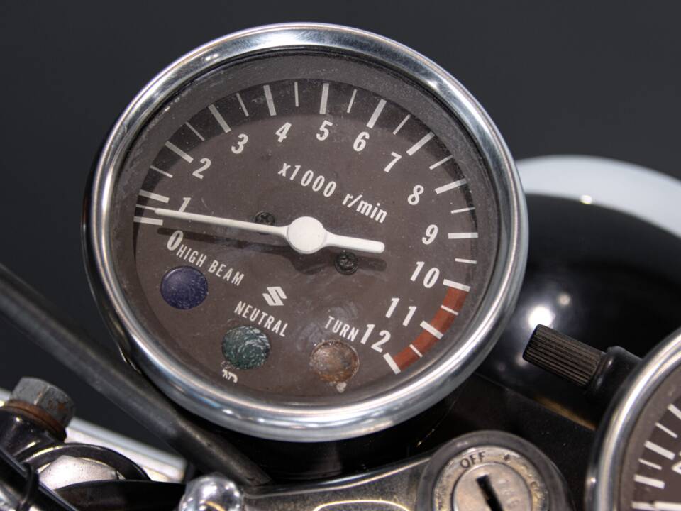 Image 23/50 of Suzuki GT 125 (1979)