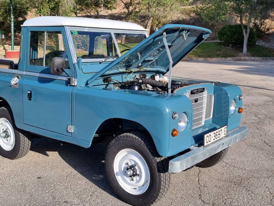 Bild 10/35 von Land Rover 88 (1976)