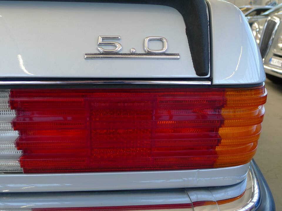 Image 28/37 of Mercedes-Benz 450 SLC 5,0 (1979)