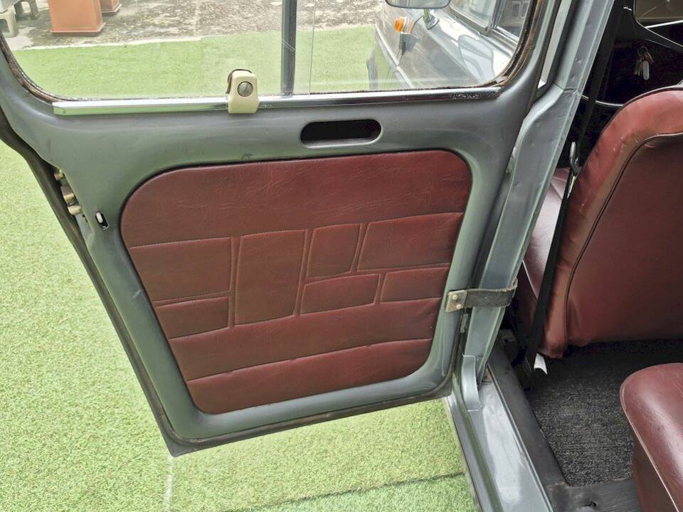 Bild 26/54 von Renault R 4 (1972)