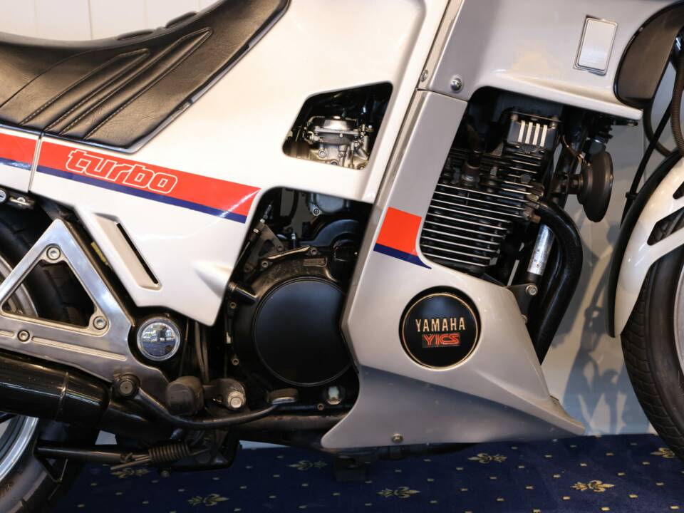 Immagine 9/29 di Yamaha XJ 650 Turbo (1986)