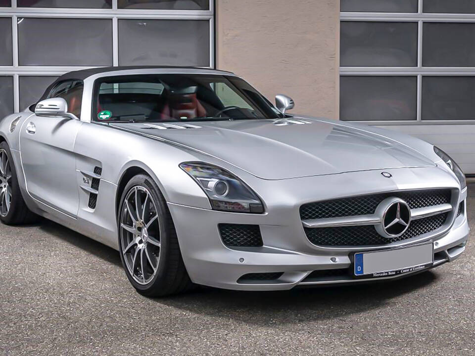 Image 1/9 of Mercedes-Benz SLS AMG Roadster (2012)