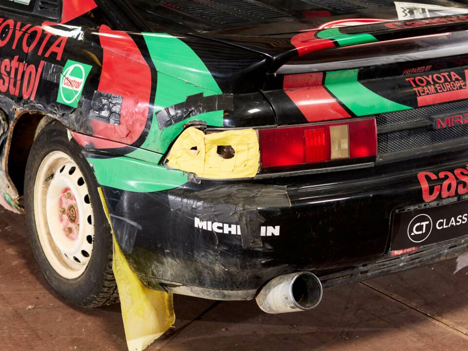 Bild 23/43 von Toyota MR2 2.0 (1989)