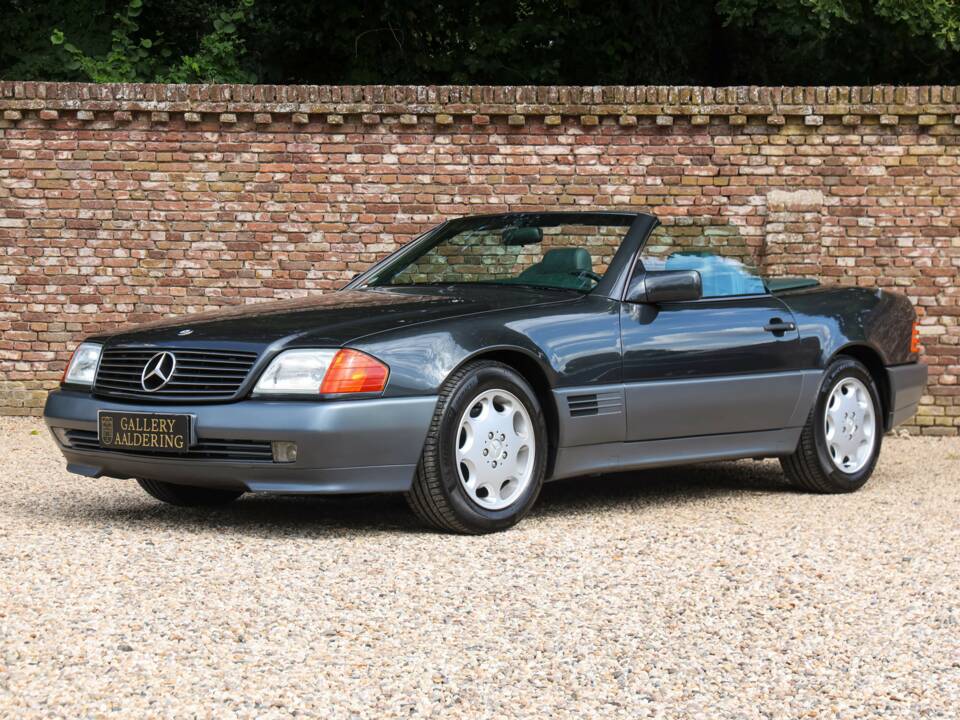Image 16/50 of Mercedes-Benz 500 SL (1992)