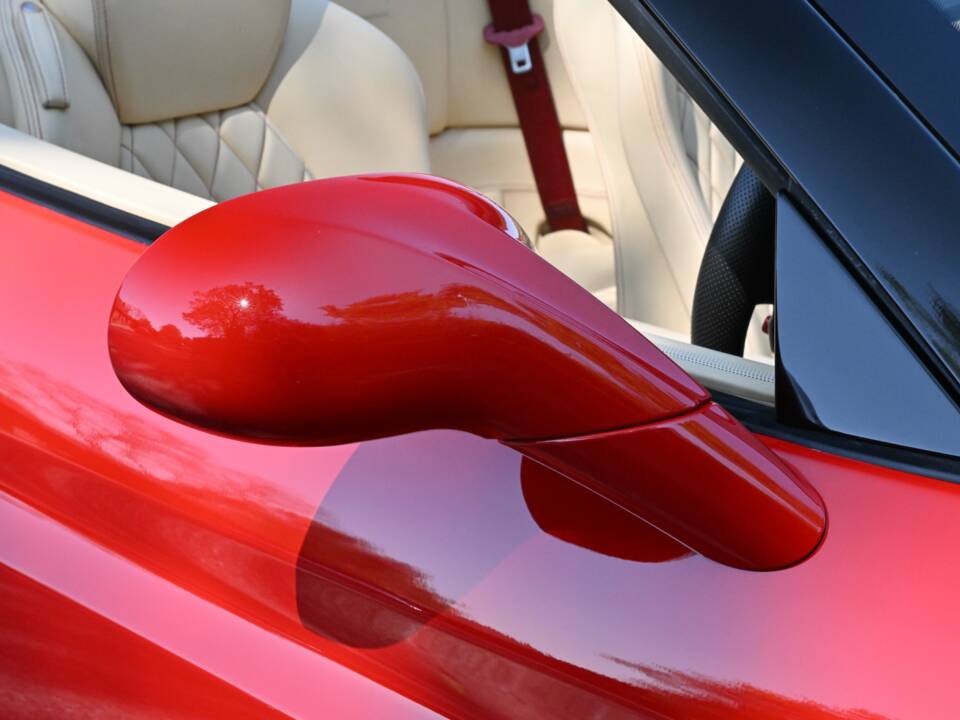 Afbeelding 40/50 van Ferrari California (2011)