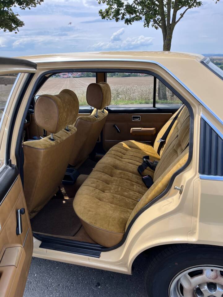 Immagine 28/39 di Opel Commodore 2,5 S (1981)