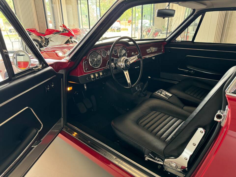 Bild 13/30 von Maserati 3500 GTI Touring (1962)