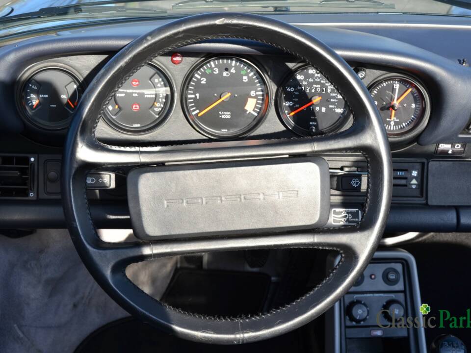 Image 44/50 of Porsche 911 Carrera 3.2 (1987)