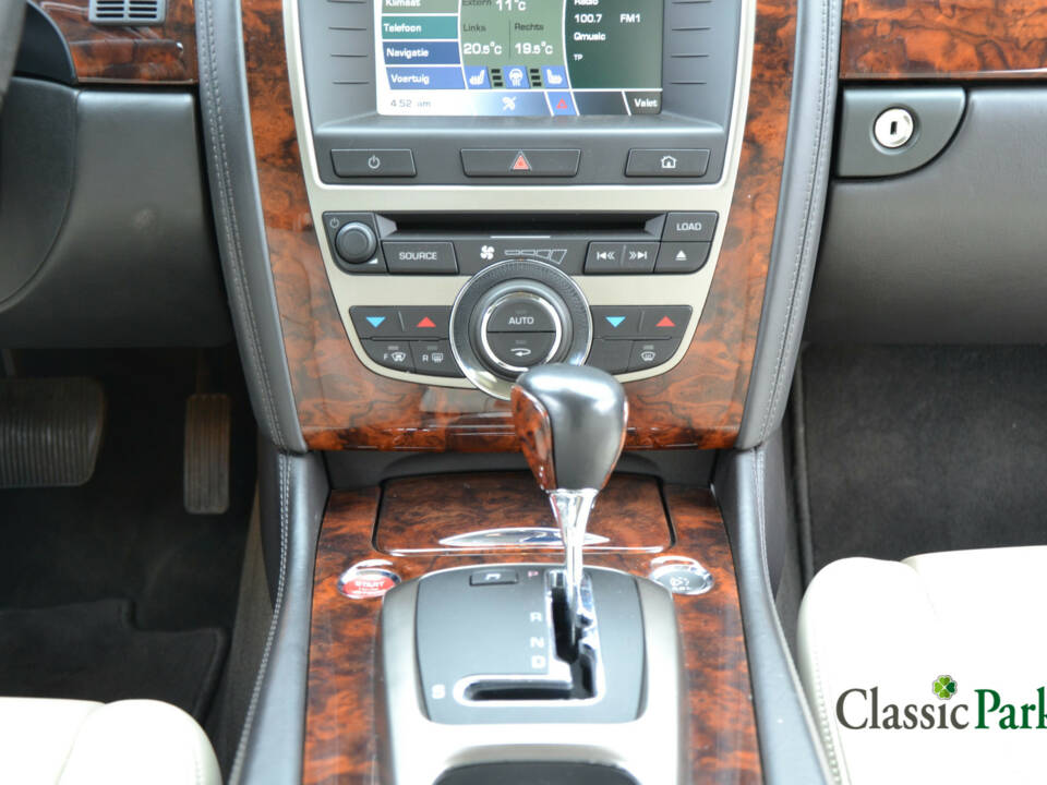 Image 35/50 de Jaguar XK 4.2 (2006)