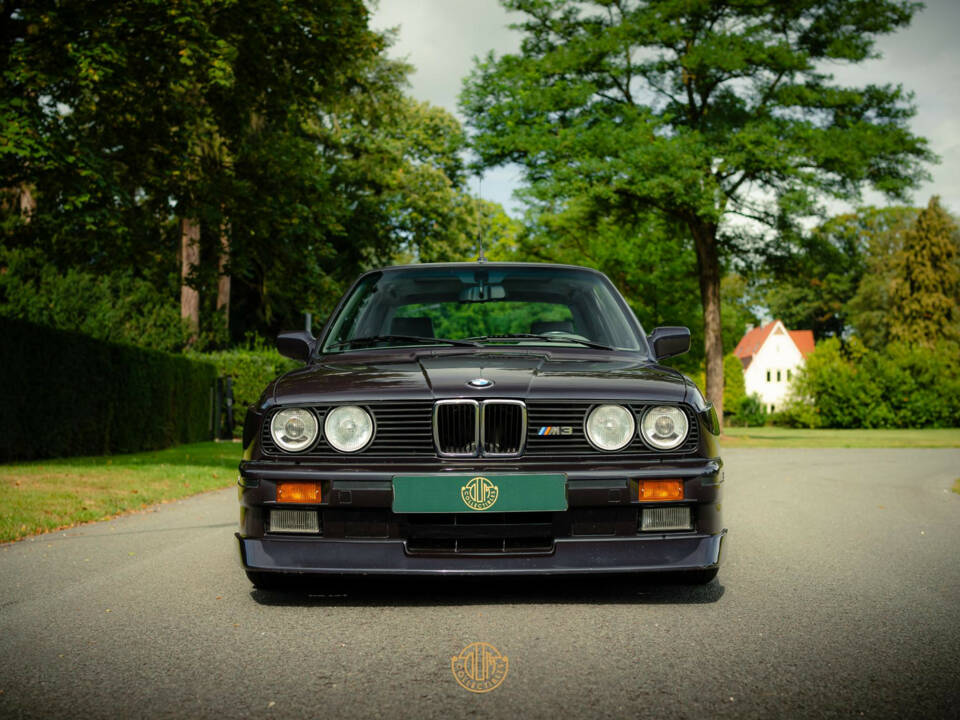 Immagine 4/50 di BMW M3 Cecotto (1990)