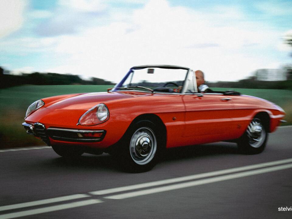 Afbeelding 42/50 van Alfa Romeo 1600 Spider Duetto (1967)