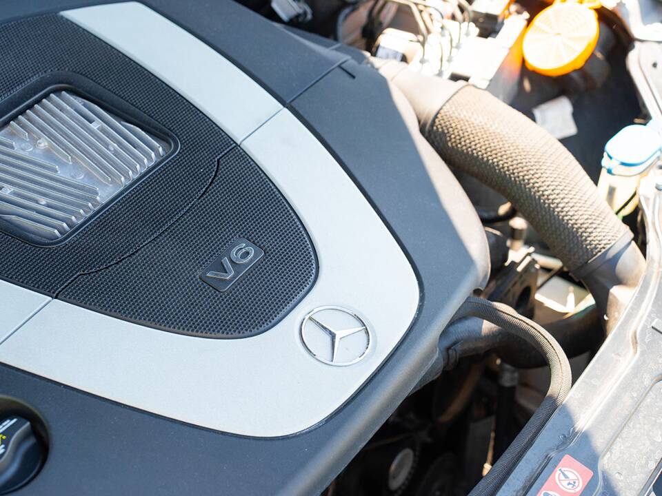 Image 49/49 of Mercedes-Benz CLK 280 (2006)