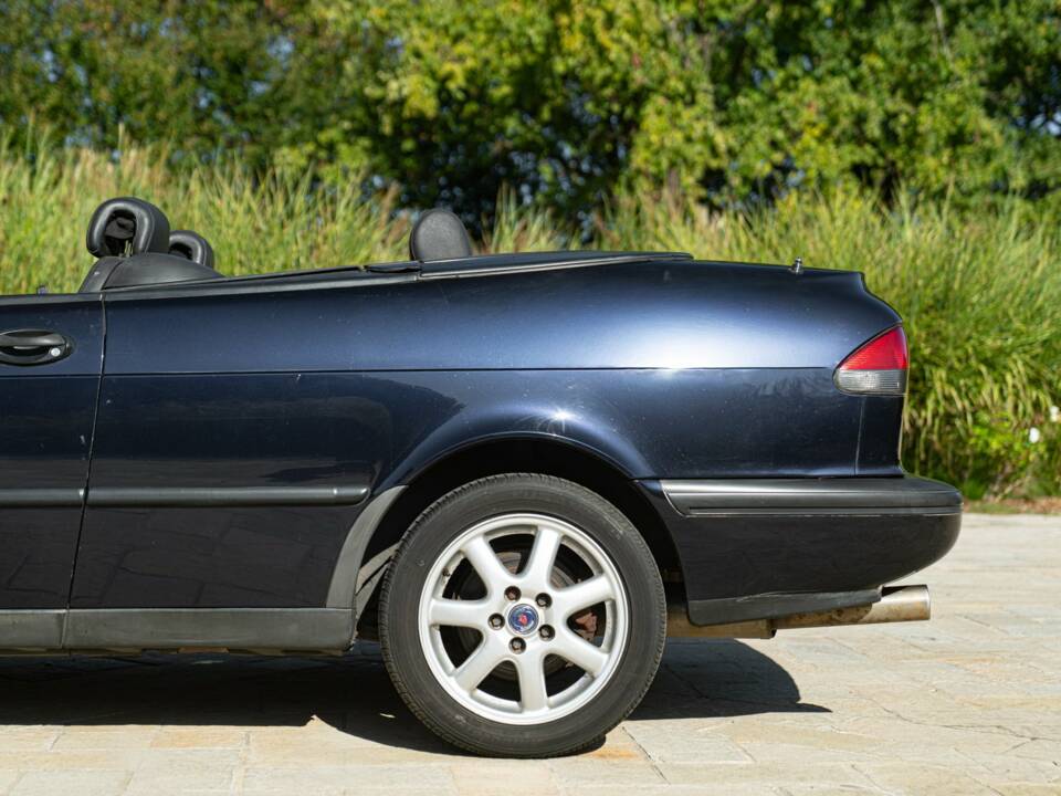 Bild 16/50 von Saab 900 2.0i (1997)