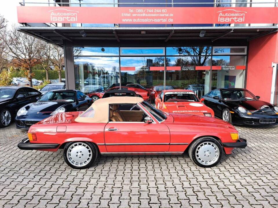 Bild 2/22 von Mercedes-Benz 560 SL (1986)