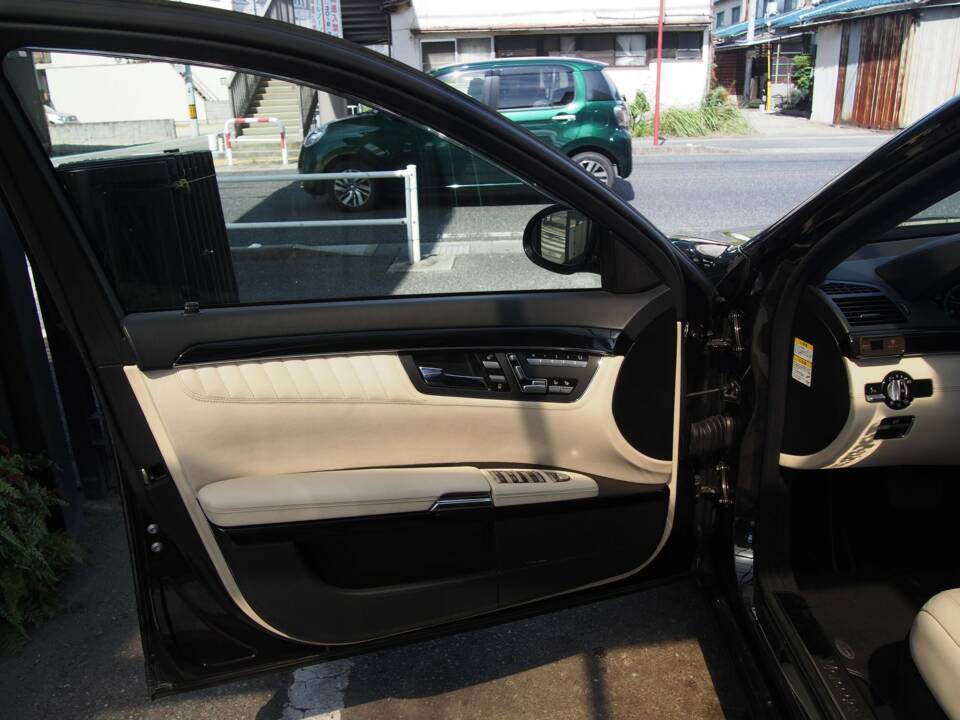 Bild 11/35 von Mercedes-Benz S 600 L (2008)