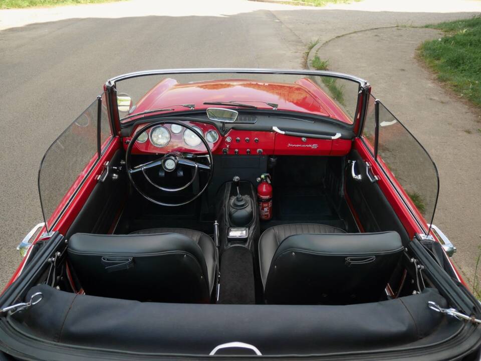 Image 18/29 of Innocenti Spider S (1966)