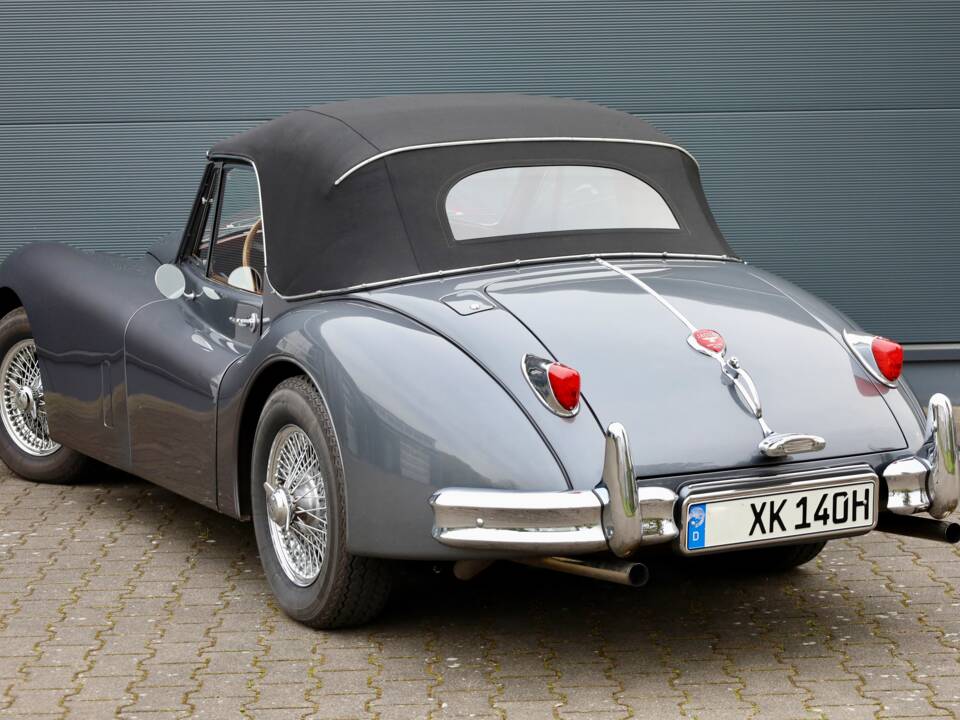 Afbeelding 18/23 van Jaguar XK 140 DHC (1956)