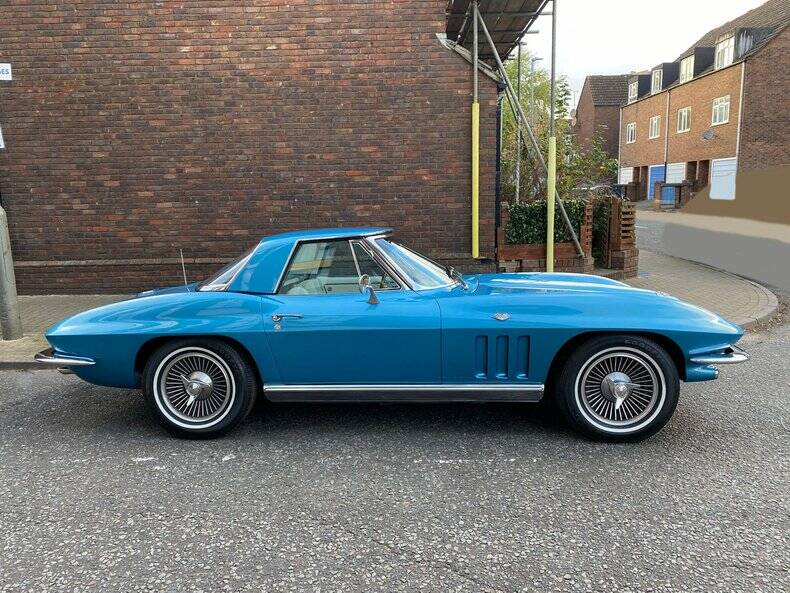 Bild 3/50 von Chevrolet Corvette Sting Ray Convertible (1966)