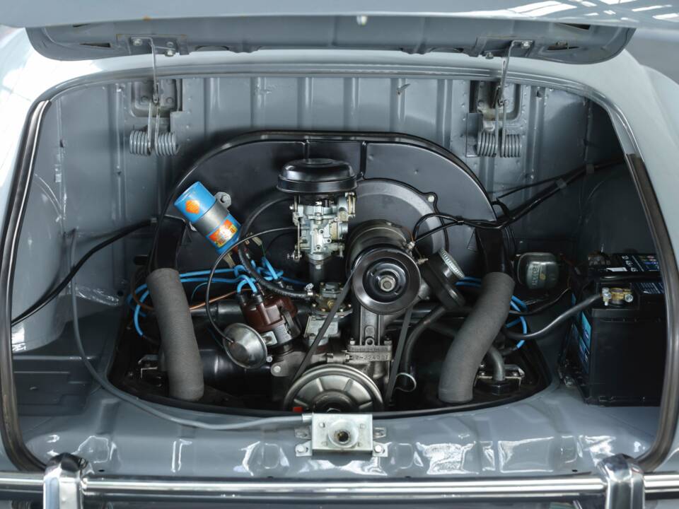 Image 42/50 of Volkswagen Karmann Ghia 1500 (1961)