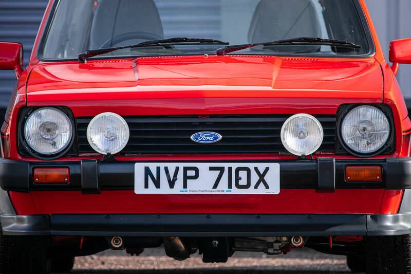 Image 13/50 of Ford Fiesta XR2 (1982)