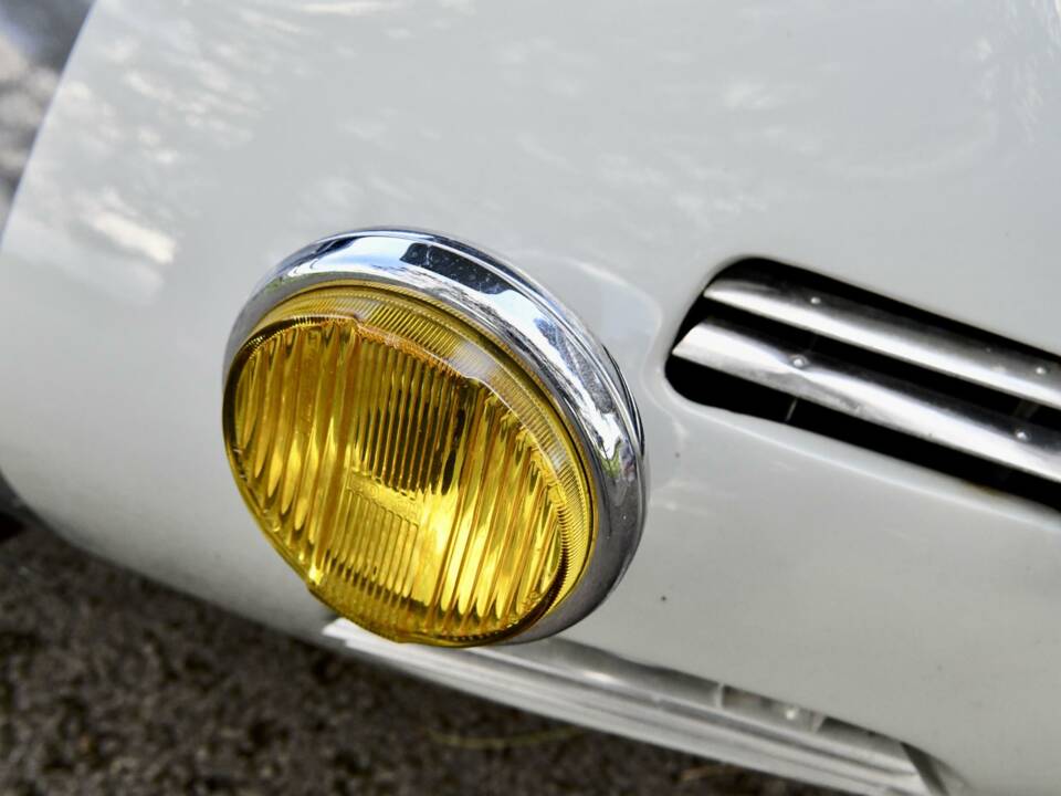 Image 24/50 de Porsche 356 C 1600 (1965)