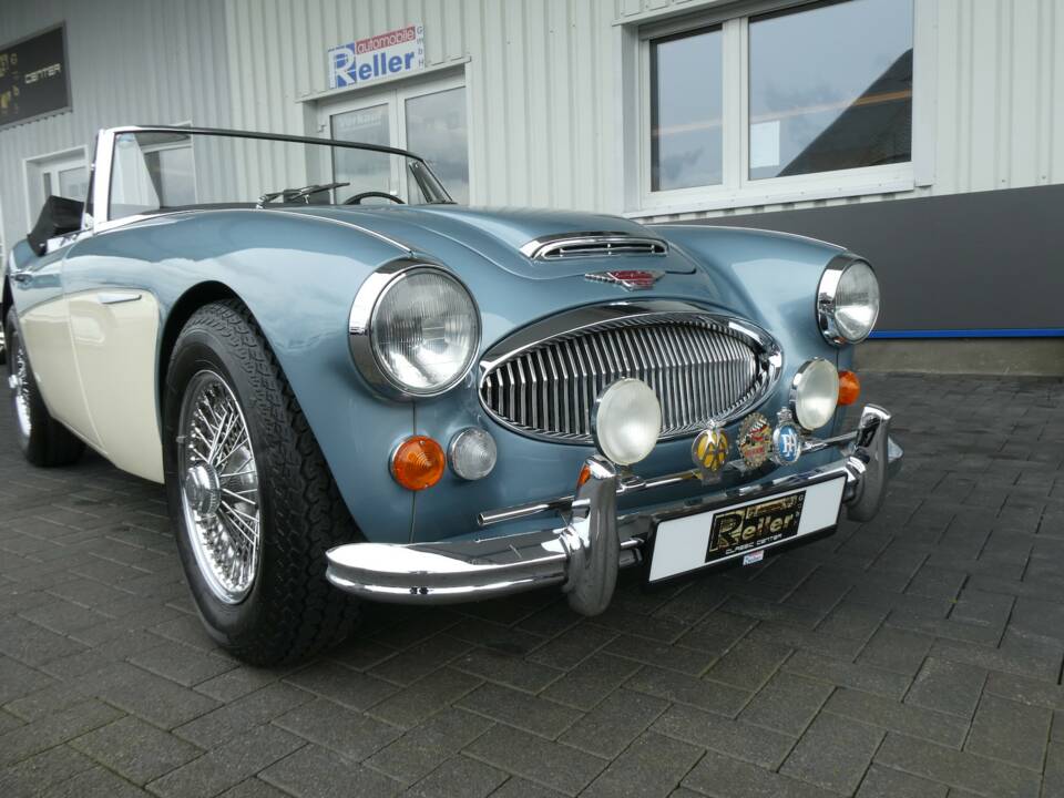 Imagen 15/23 de Austin-Healey 3000 Mk III (BJ8) (1966)