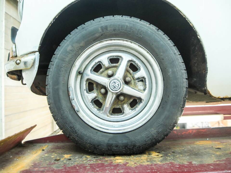 Afbeelding 47/50 van MG MGB GT (1972)