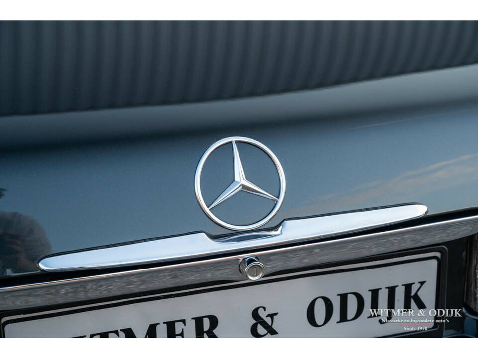 Image 30/32 de Mercedes-Benz 300 SL (1988)