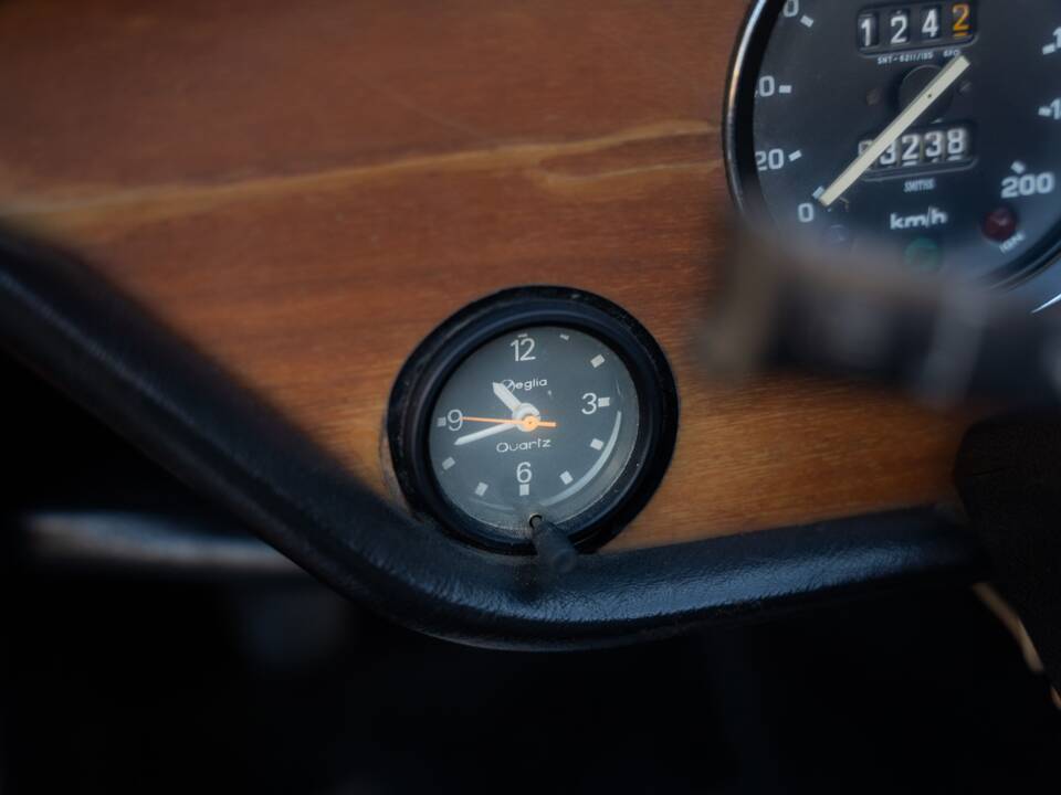 Image 77/98 of Triumph Spitfire 1500 (1978)