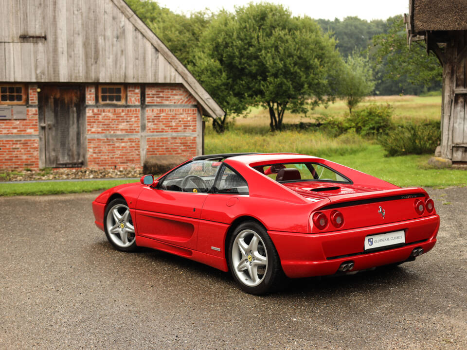Immagine 4/76 di Ferrari F 355 F1 GTS (1997)