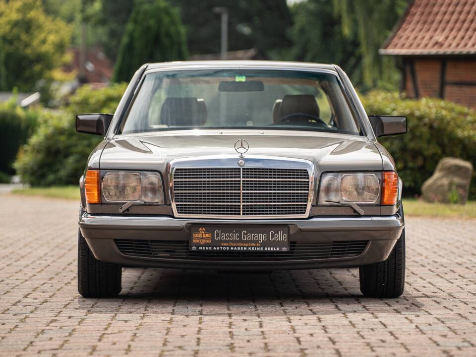 Bild 5/76 von Mercedes-Benz 500 SEL (1985)