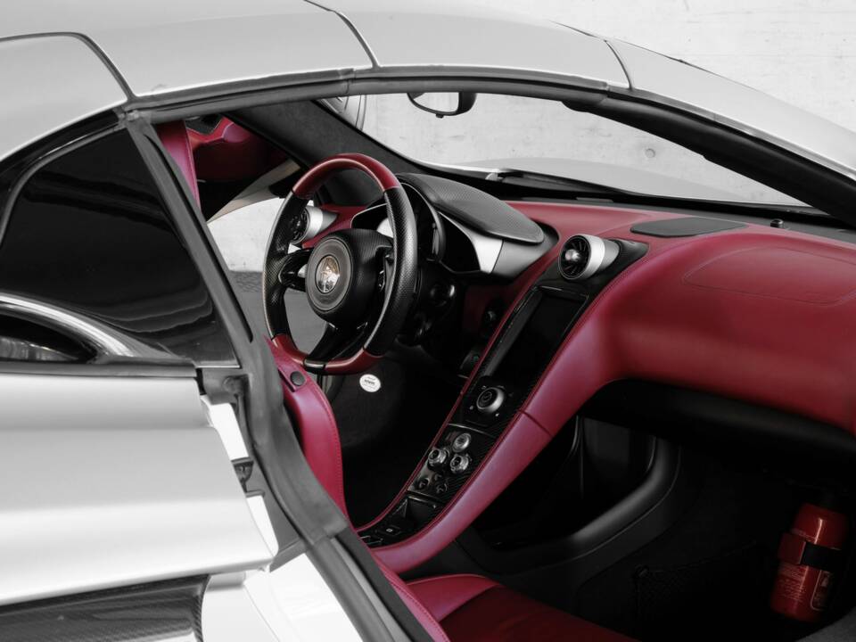 Bild 26/50 von McLaren 650S Spider (2016)