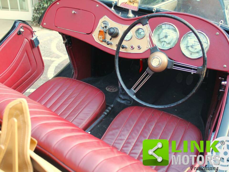 Image 6/10 of MG TD Midget (1952)