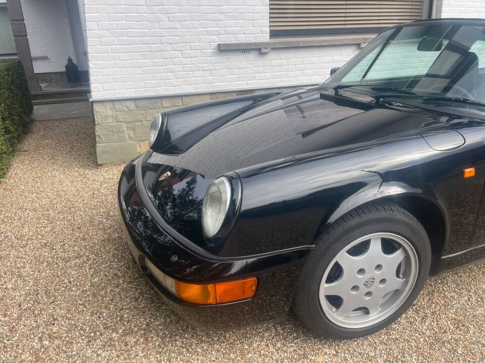 Image 11/18 of Porsche 911 Carrera 2 (1990)