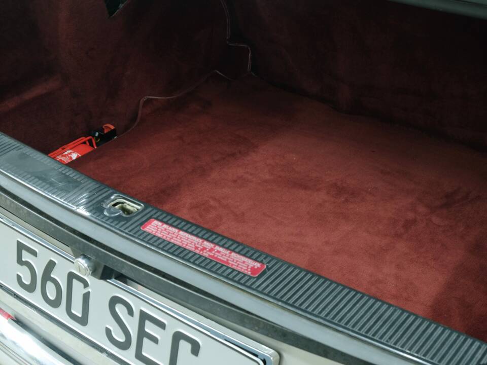 Bild 1/50 von Mercedes-Benz 560 SEC (1986)