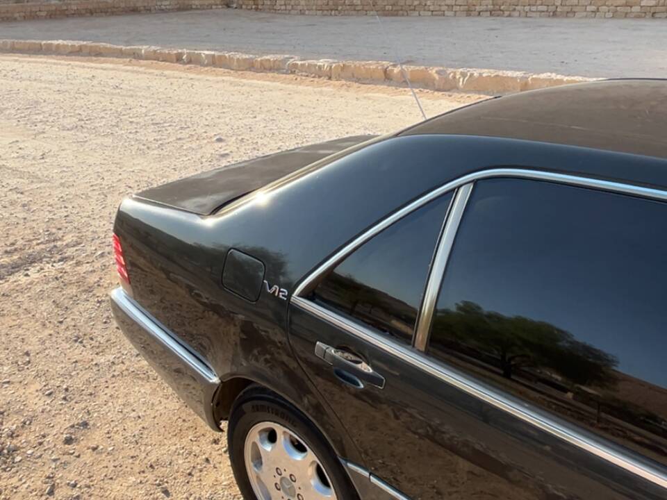 Image 43/80 de Mercedes-Benz 600 SEL (1993)