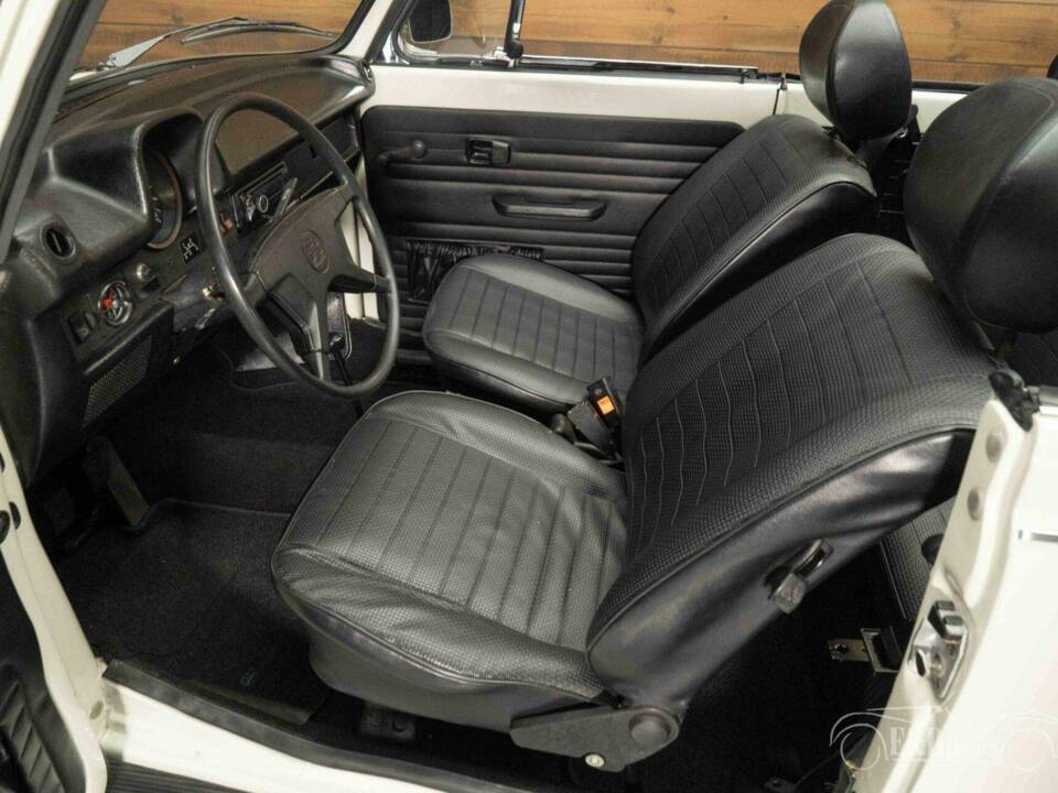 Image 12/19 of Volkswagen Beetle 1303 (1975)