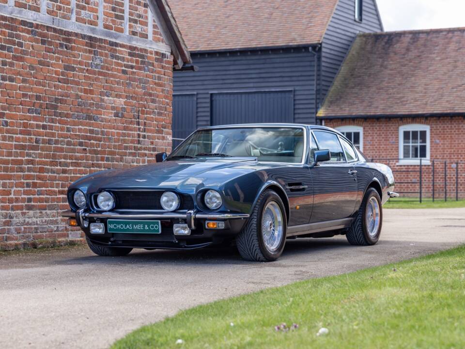 Bild 14/70 von Aston Martin V8 EFi (1988)