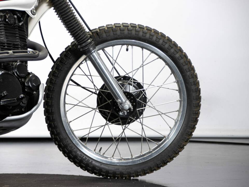 Image 21/50 of Yamaha XT 500 (1980)