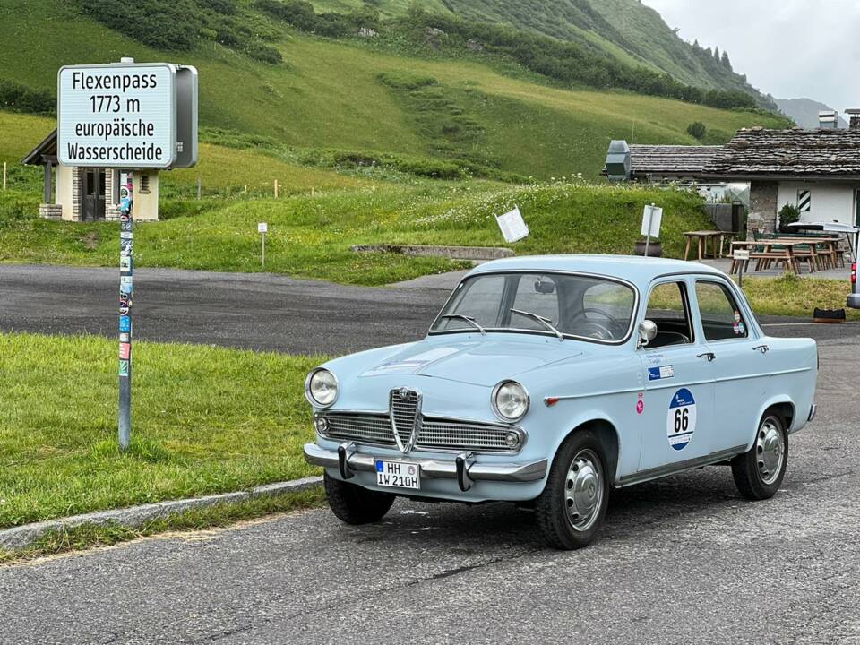 Image 85/87 of Alfa Romeo Giulietta TI (1963)