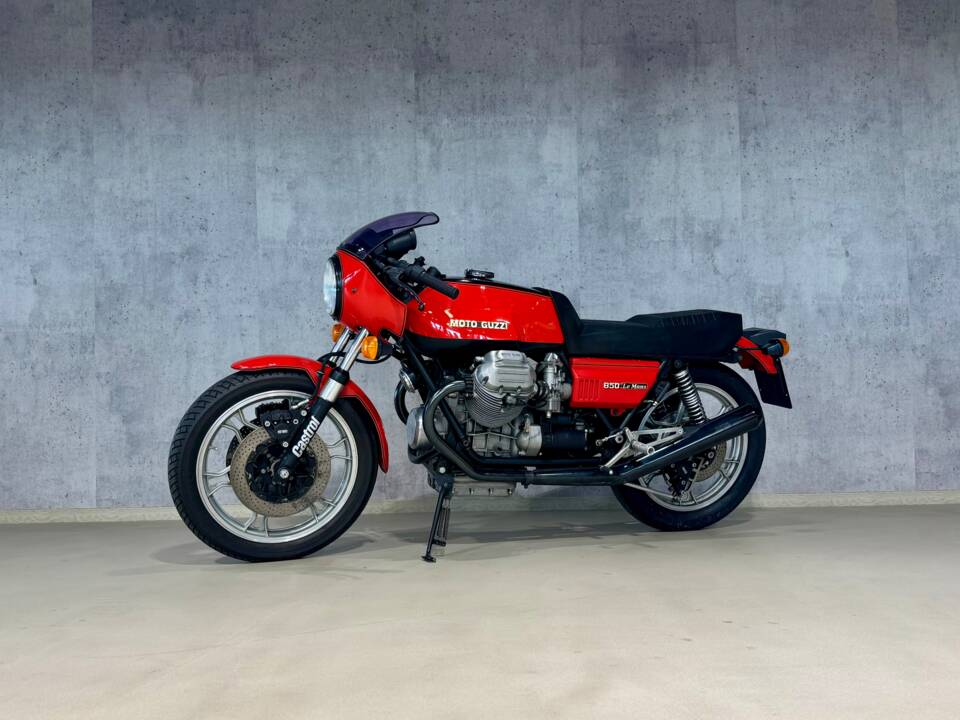 Image 1/33 of Moto Guzzi DUMMY (1979)