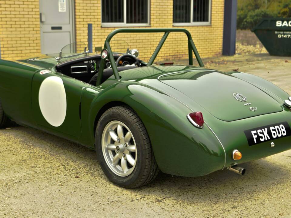 Image 11/36 of MG MGA 1600 (1958)