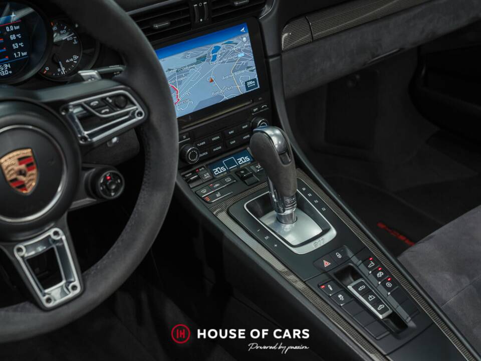 Bild 21/25 von Porsche 911 Carrera GTS (2017)