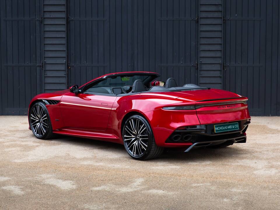 Immagine 84/84 di Aston Martin DBS 770 Ultimate Volante (2023)