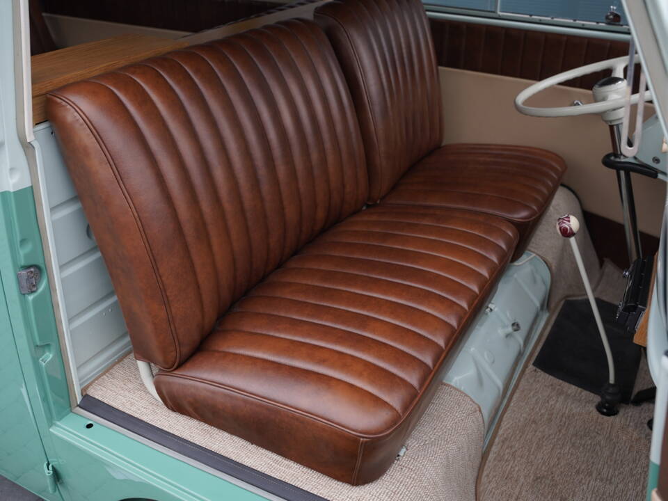Image 13/50 of Volkswagen T1 Kombi (1962)