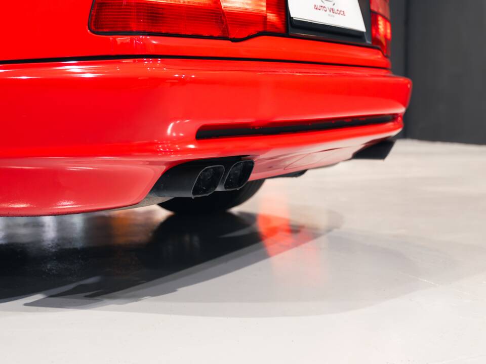 Image 10/33 of BMW 850i (1991)