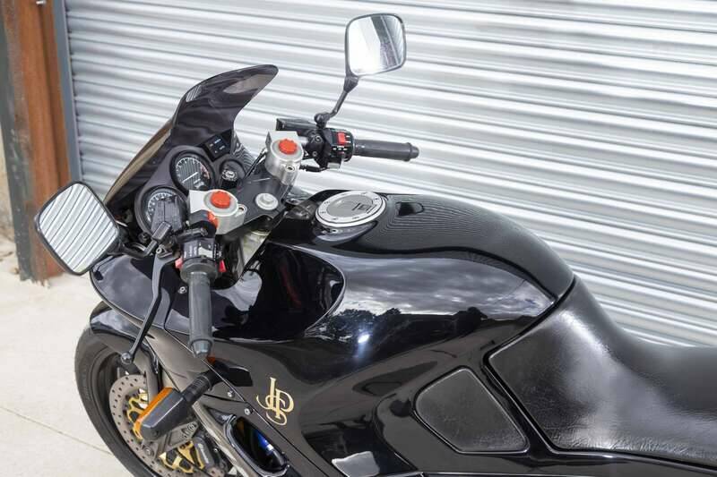 Bild 23/45 von Norton F1 (1990)