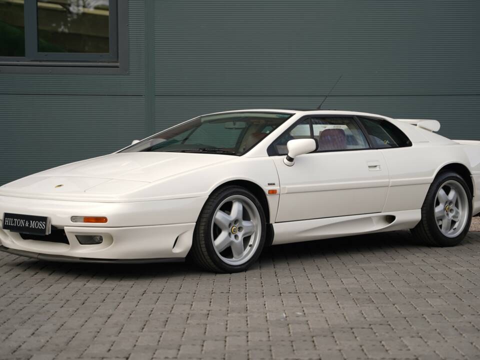 Image 4/50 of Lotus Esprit S4 (1994)