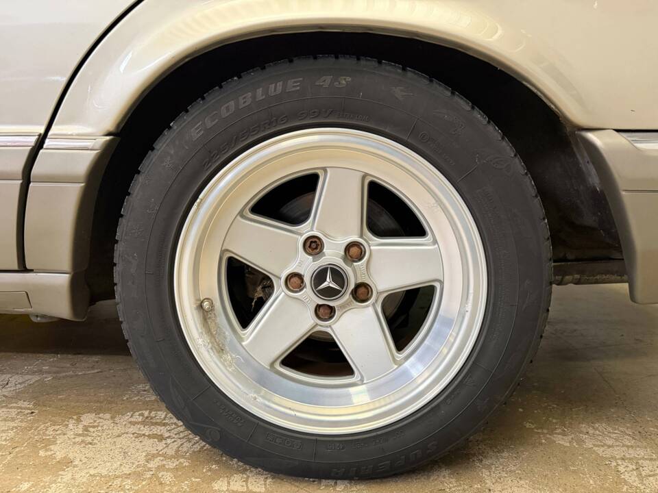 Bild 14/19 von Mercedes-Benz 500 SE (1987)