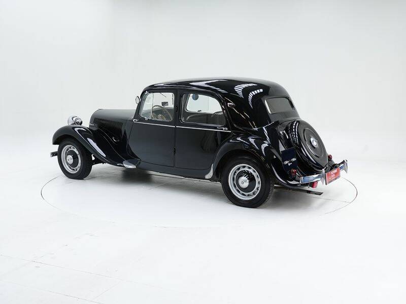 Immagine 3/15 di Citroën Traction Avant 11 BL (1947)